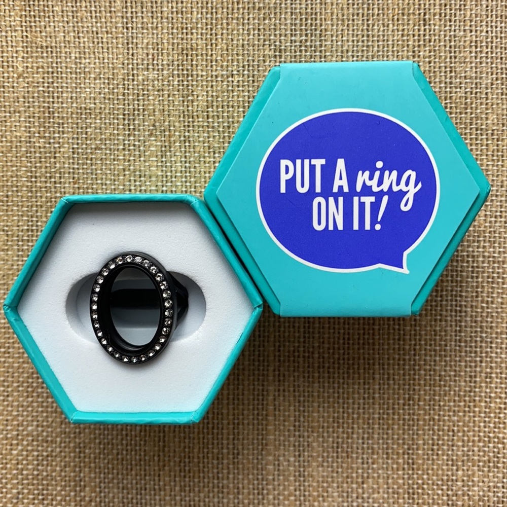 Origami Owl Black Heirloom Living Locket Ring